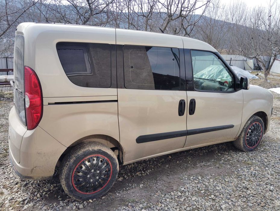 Fiat Doblo 2011 perfect functional(urgent)