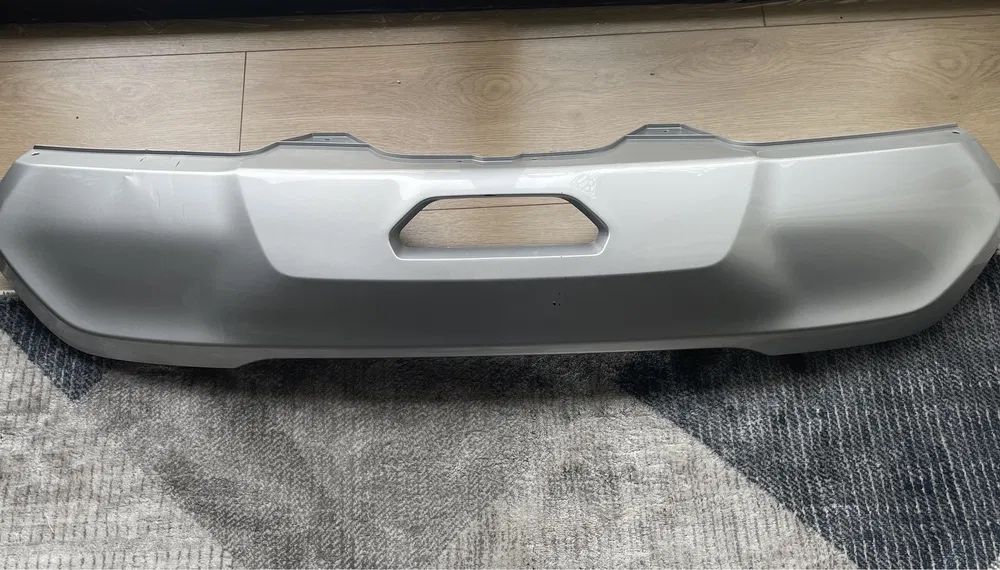 Tracker 2 облицовка олди ва орка юбка сотилади.