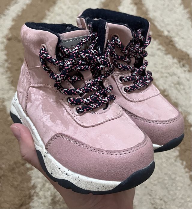 Демисезонные ботинки для девочки
