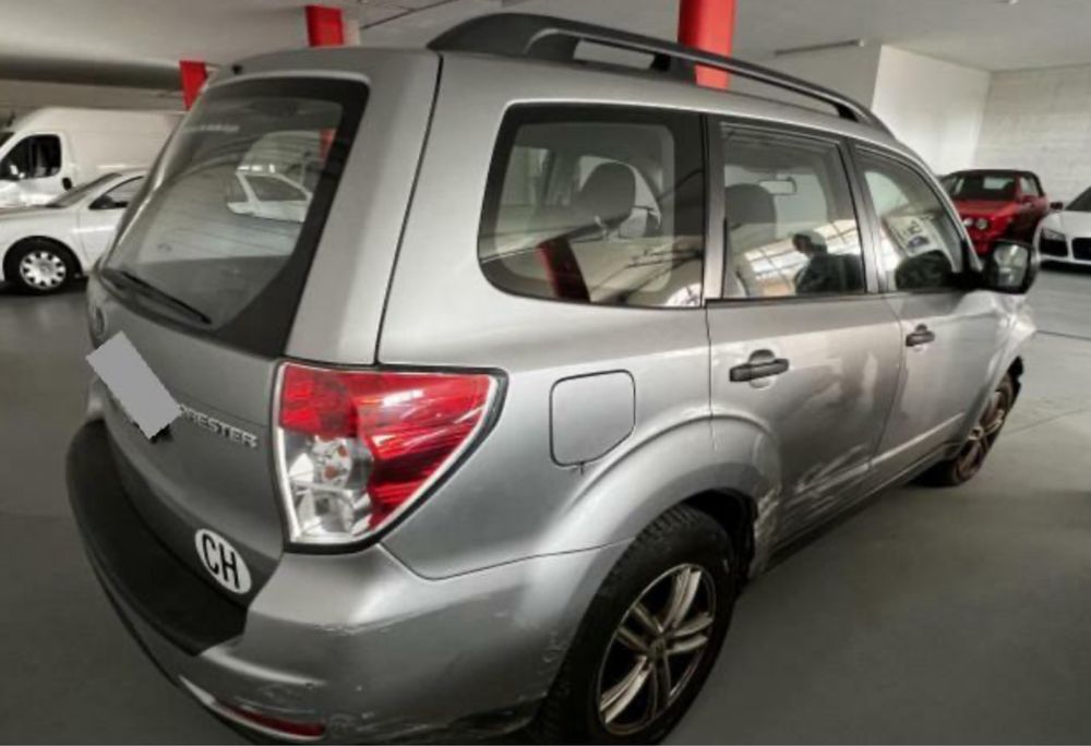 Subaru Forester Station 2.0 на части