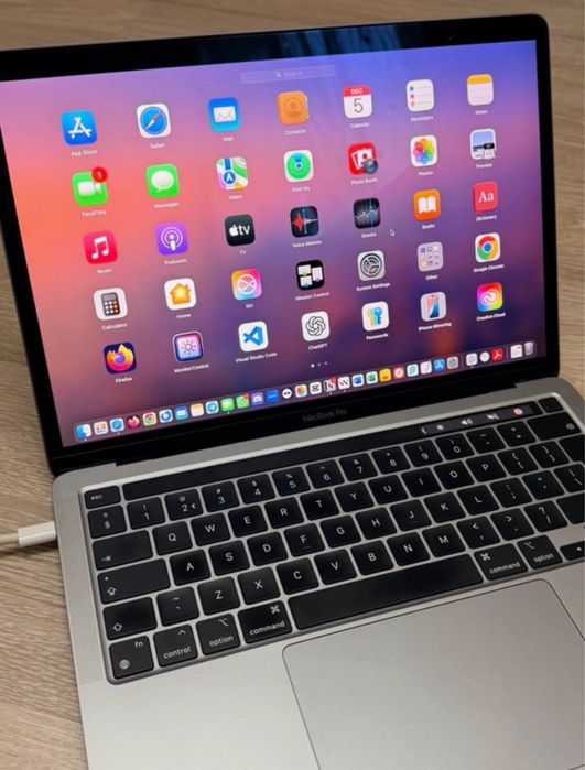 Apple MacBook Pro M1 Touchbar, 2020, 13 inch, 256 SSD, 8GB RAM