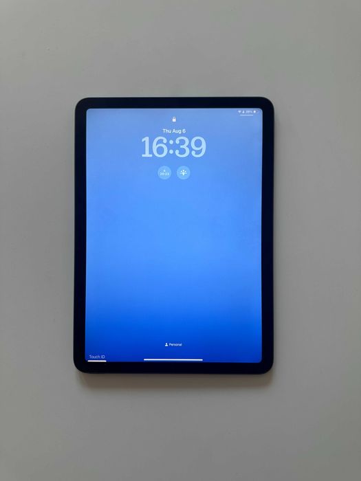 iPad Air 5 M1 64GB WiFi Space Gray, impecabil, cutie + cablu