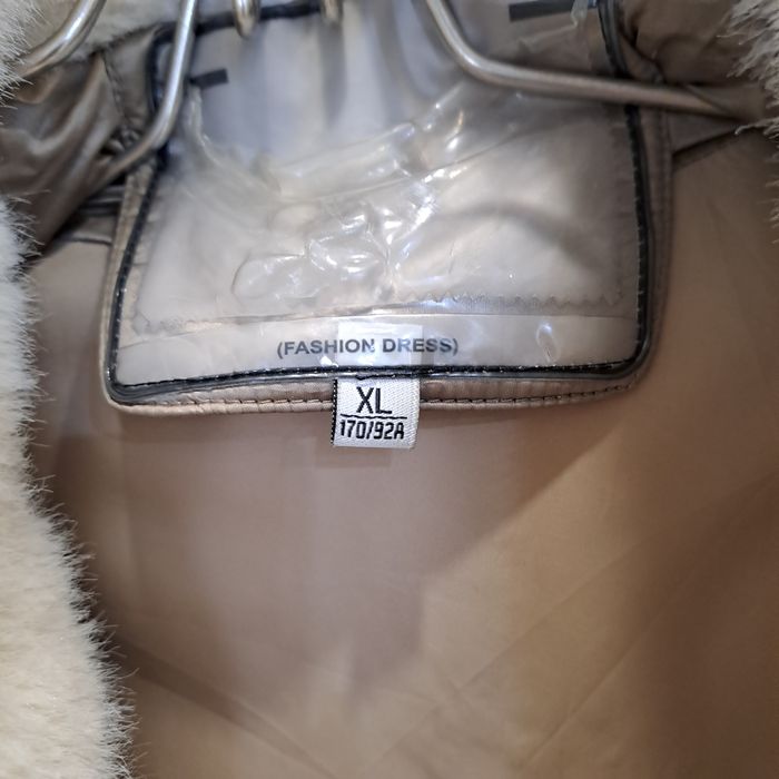 Продам зимний пуховик