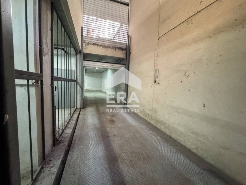 Продава се Гараж / Паркомясто в Варна, Окръжна болница - 15 кв.м за 1660 €/кв.м - Снимка #3