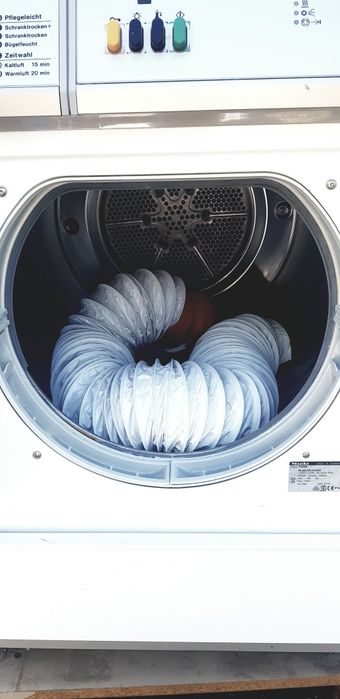 Uscator profesional Miele