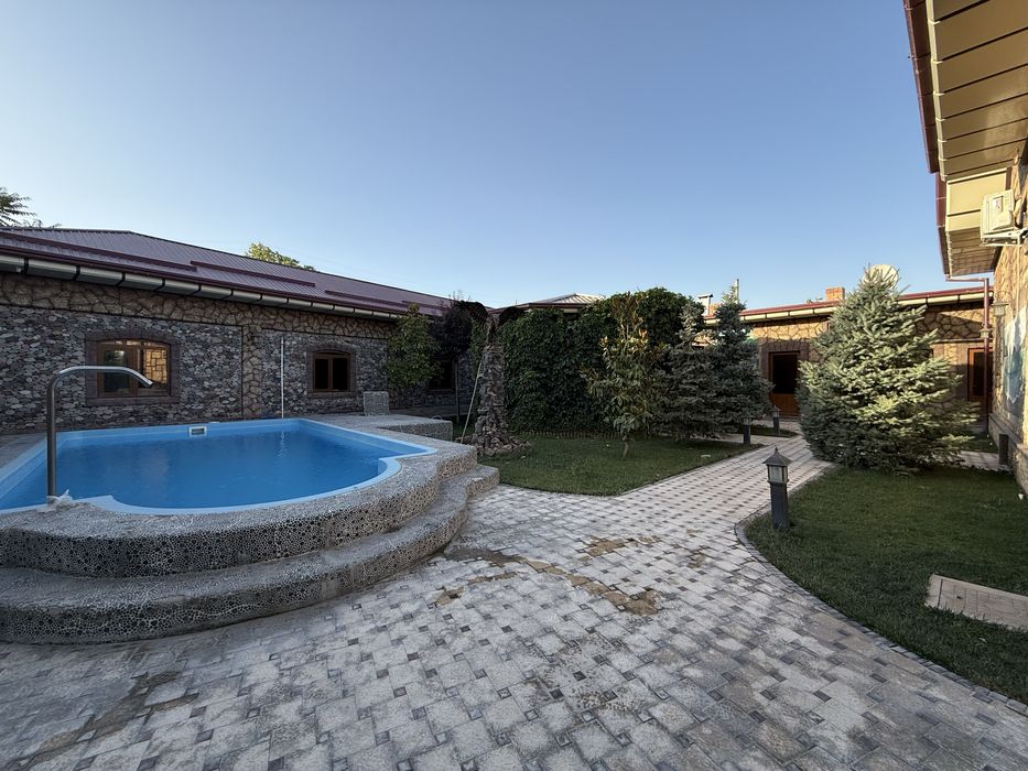 Продажа загородного дома 8 соток Рохат NRJ Бахт Угловой формы фасад 32