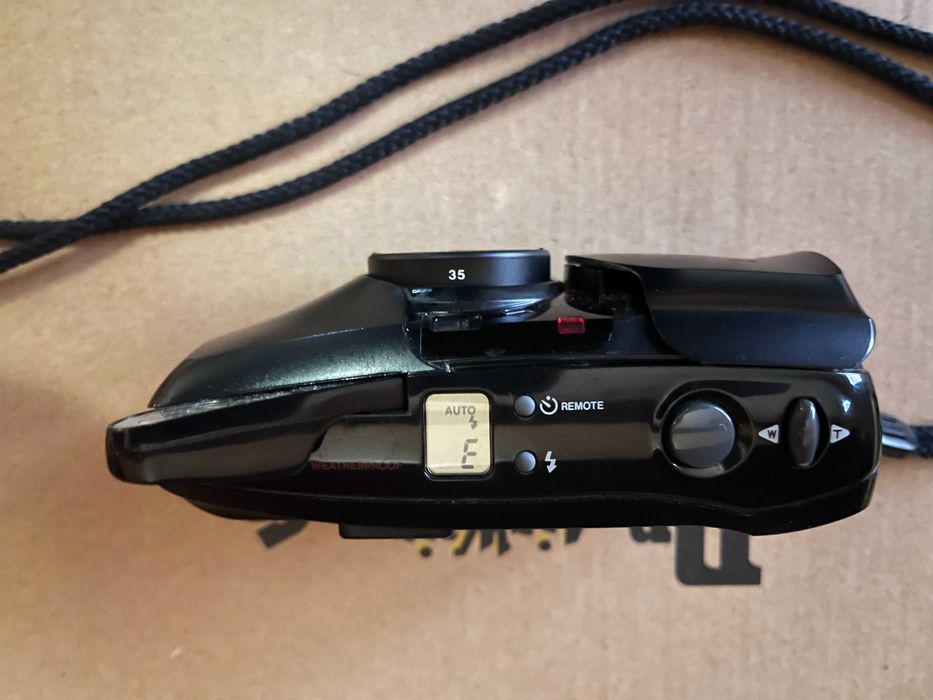 лот от лентови фотоапарати Olympus mju и Ricoh