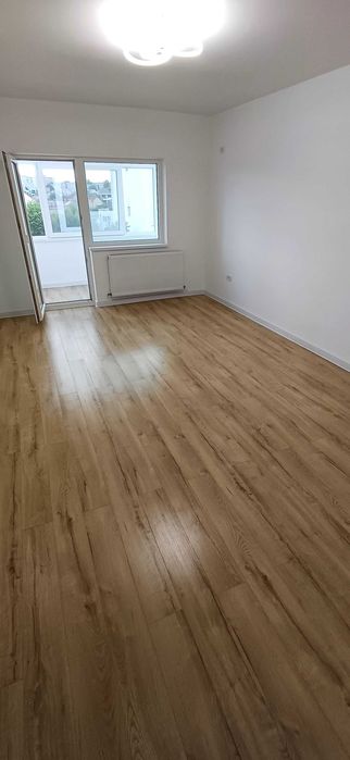 PROPRIETAR Vând Apartament cu 2 cam dec TROCADERO