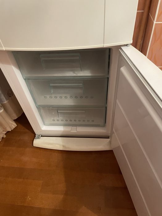 Холодильник / морозильник ElectroLux