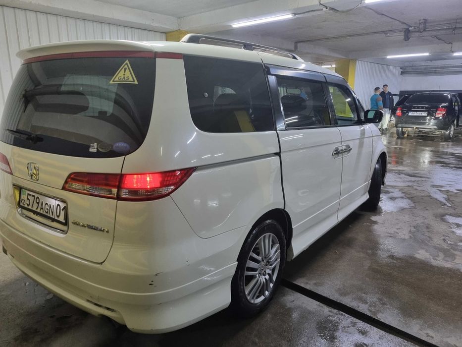 Транспорт автомобиль