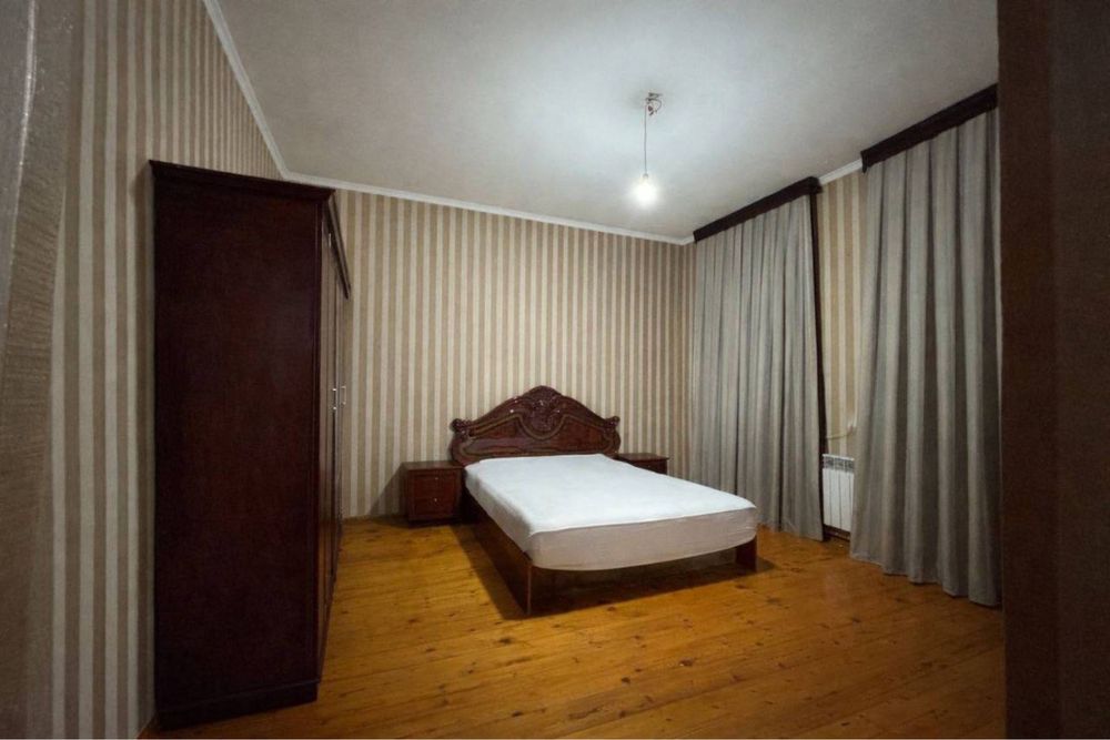 1.87 сотки Дом , Военный госпиталь , 3 комнаты