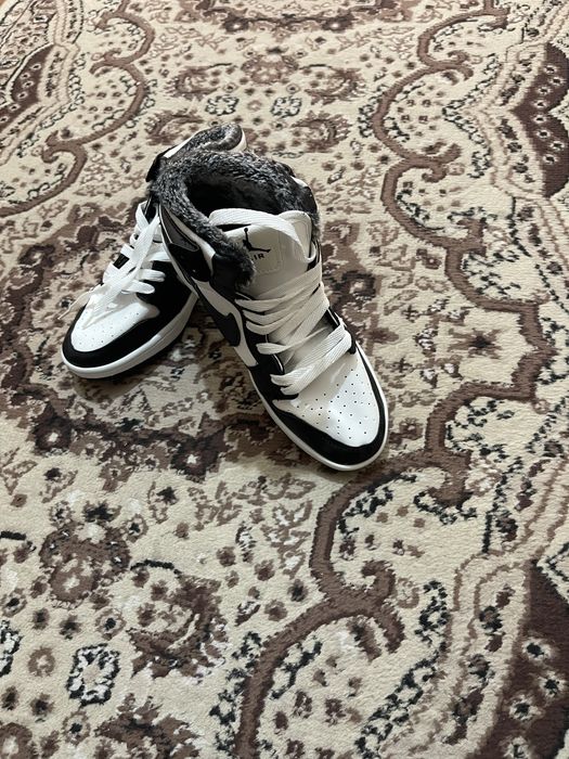 Продаю новые утепленные кеды