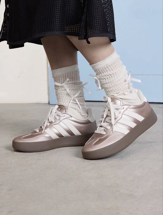 Продам новые кроссовки Adidas оригинал