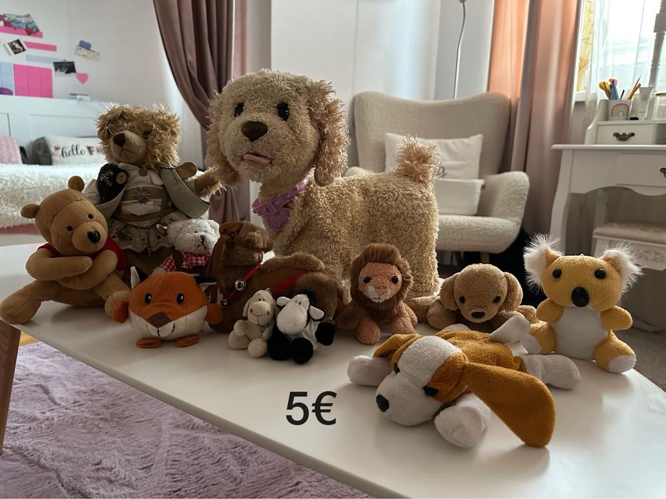 Лотове играчки, дрехи продавам, подарявам