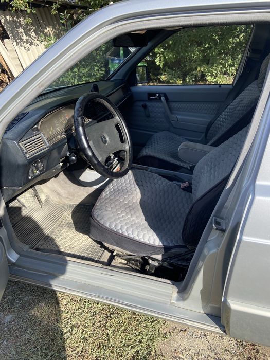 Мерседес 190 автомат