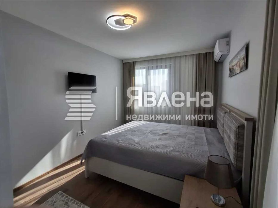 Дава се под наем Двустаен апартамент в София, Център - 68 кв.м за 870 € - Снимка #4