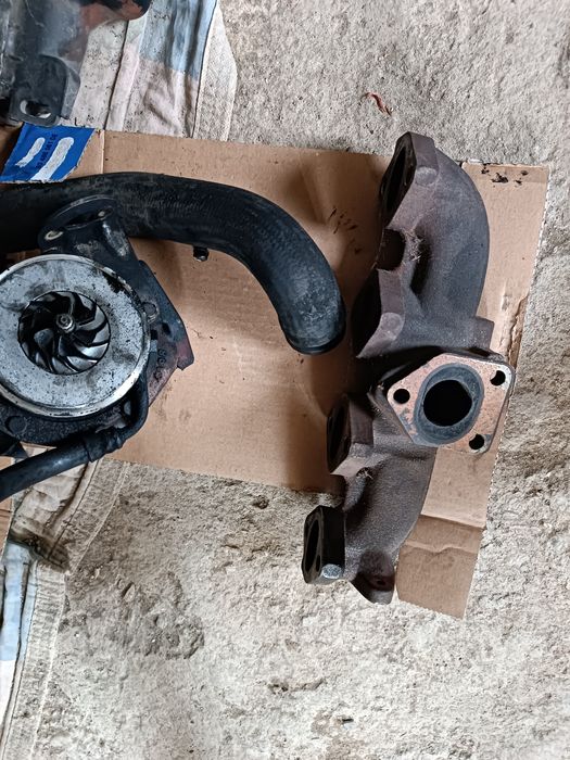 Продават се турбини едната е от 320д 150кня без луфтове цена 150лв а д