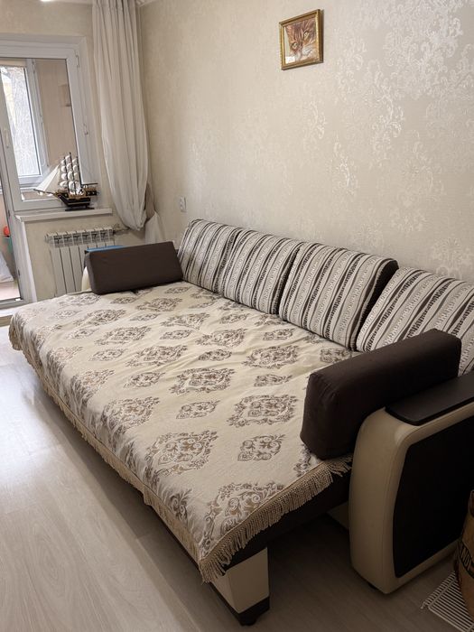 Продается диван длиной 2.80 м