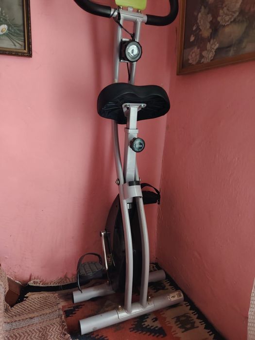 Bicicleta statica fitness