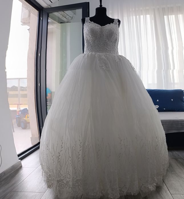 Vând rochie de mireasa