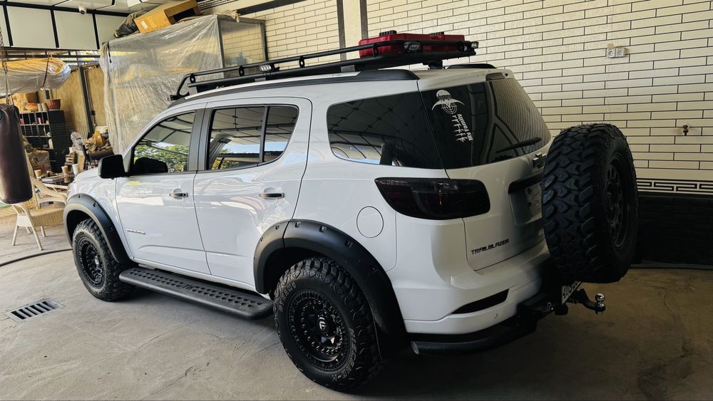 Продаётся Traiblazer Full. Сделан под OFF Road. В идеальном состоянии!