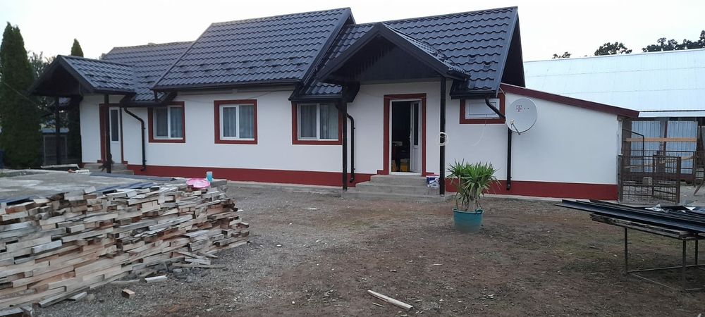 Executăm coperisuri si reparatii urgente