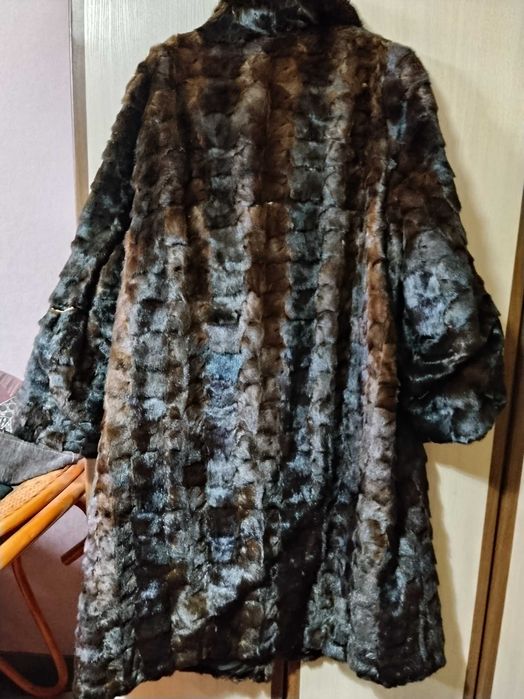 Продам шубу норковую