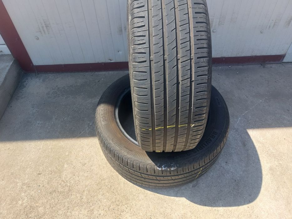 125 lei bucata! Doua anvelope de vara 205 55 16 Barum! 7 mm
