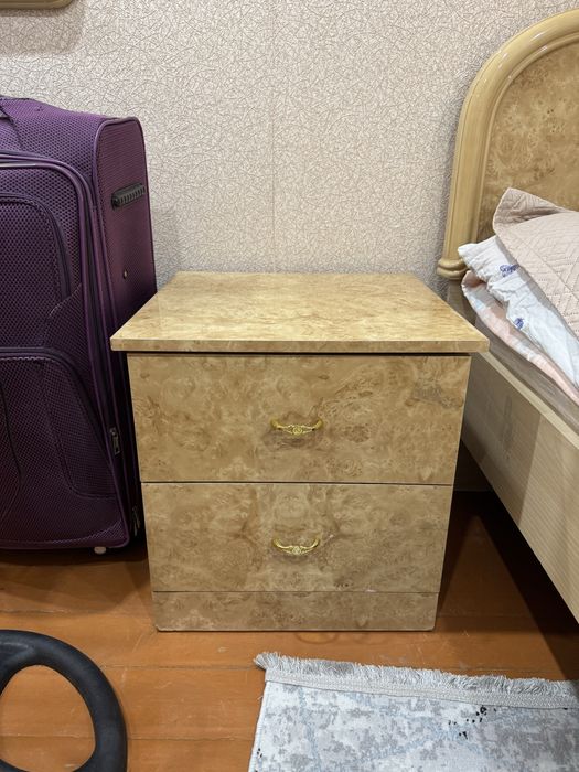 Продается спальный гарнитур россиского производства