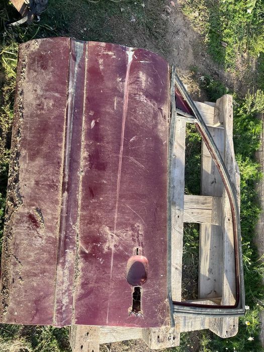 Передне водительская дверь Passat b4