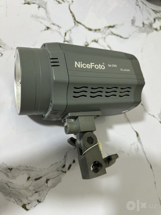 NiceFoto GA-200 200Ws Professional Studio Flash | Bowens-S mount