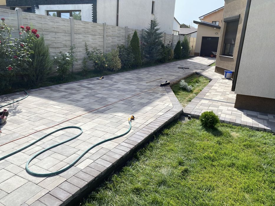 Montaj pavele/dale/borduri/rigole