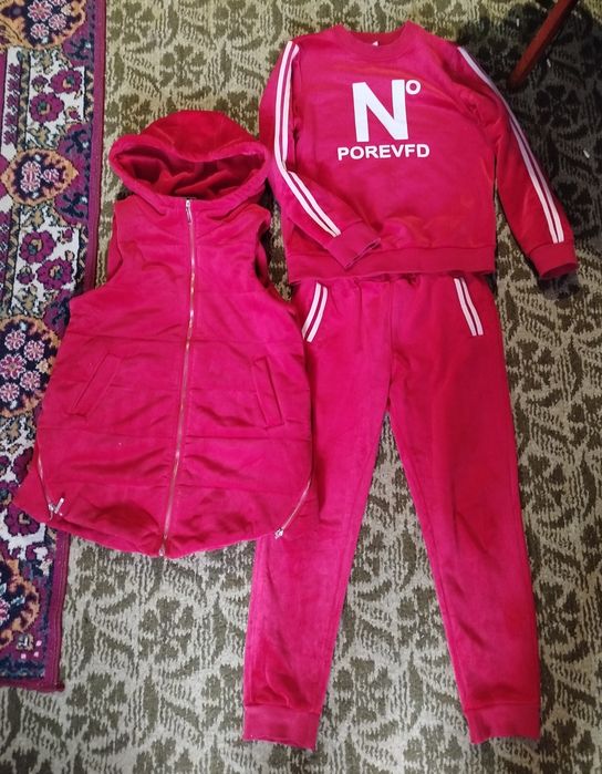 Женский костюм тройка