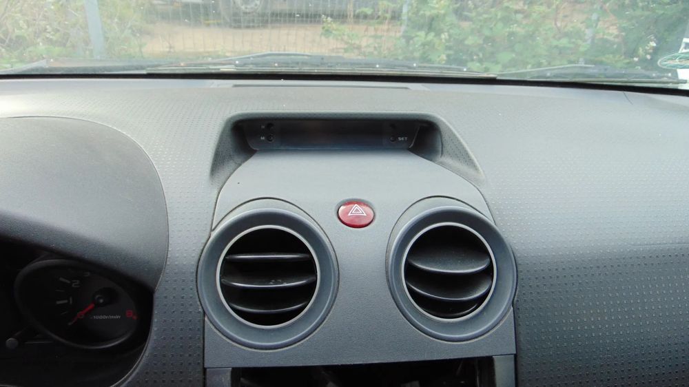 Faruri Mitsubishi Colt Smart forfour 1.1 benzina tip T28TET MX1253 an 2004-2008