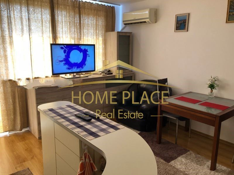 Дава се под наем Двустаен апартамент в Варна, Чайка - 60 кв.м за 561 € - Снимка #1