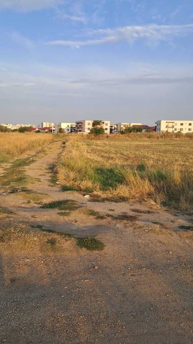 Vand teren/ schimb auto