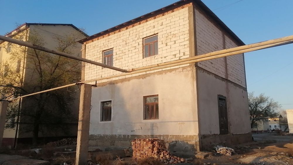 Срочно 2 этаж Жай Сатылады жетпеген пулына карасамыз
