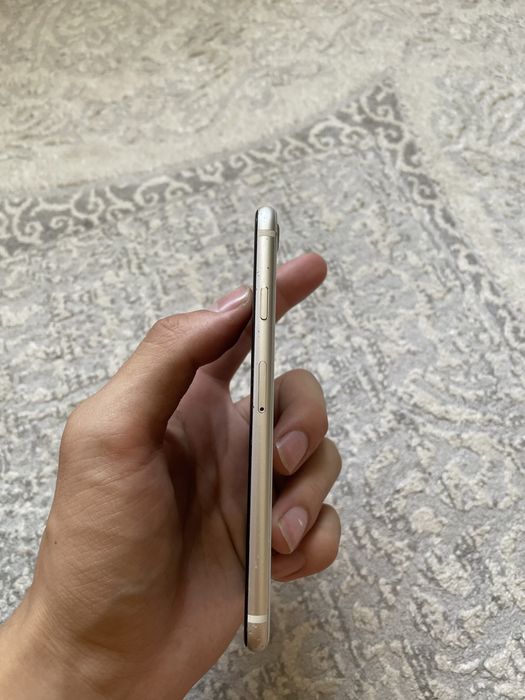 iPhone SE 3rd 2022года 128gb