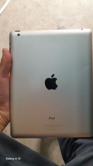 Ipad 3 64 GB работает экран и сенсор