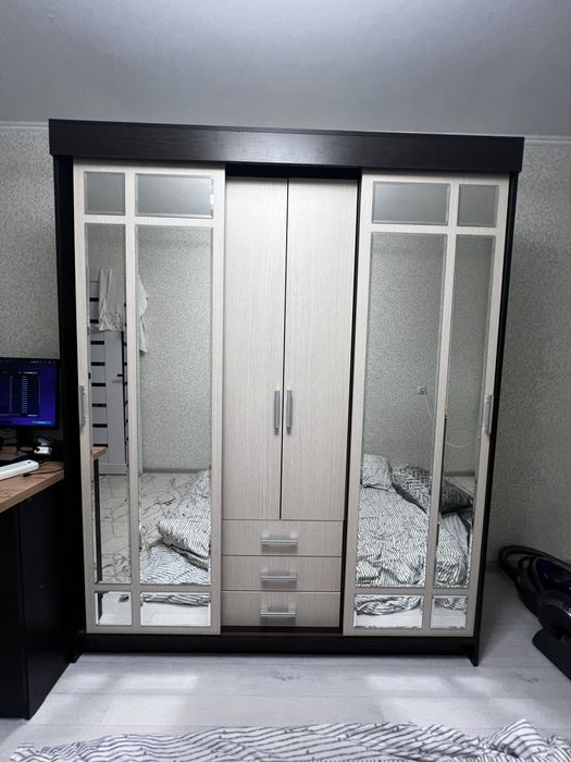Срочно Продается Шкаф купе разобран