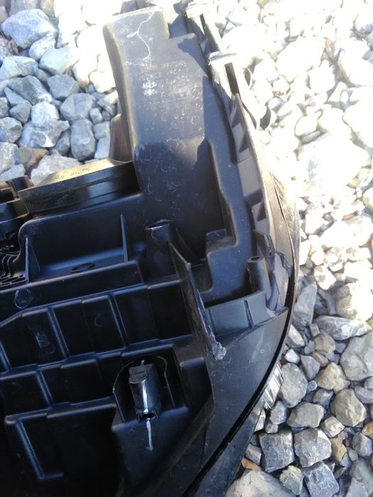 Фар за Рено Сценик 2016-2020г