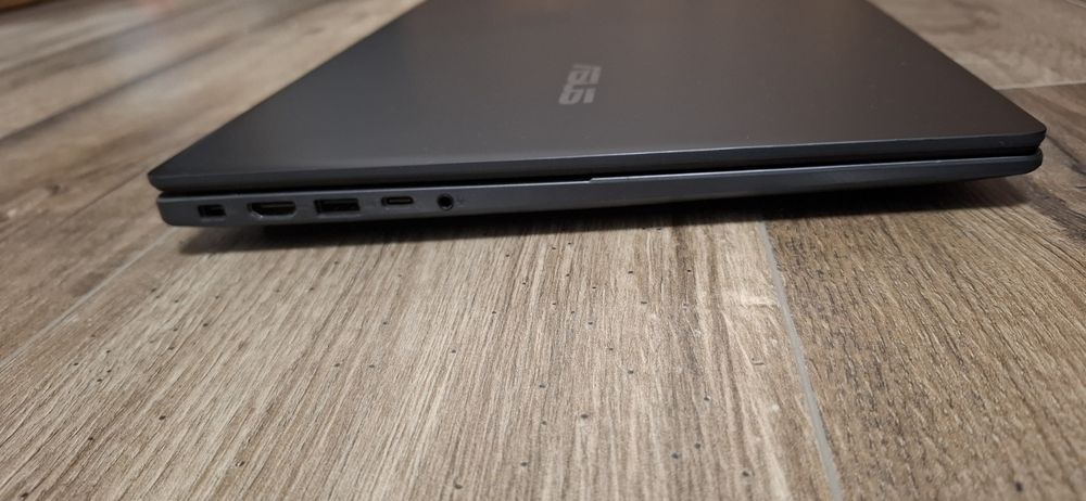 Геймърски Лаптоп ASUS V16 | Intel  5 210H  | 32GB RAM | 512GB SSD | RTX 5050