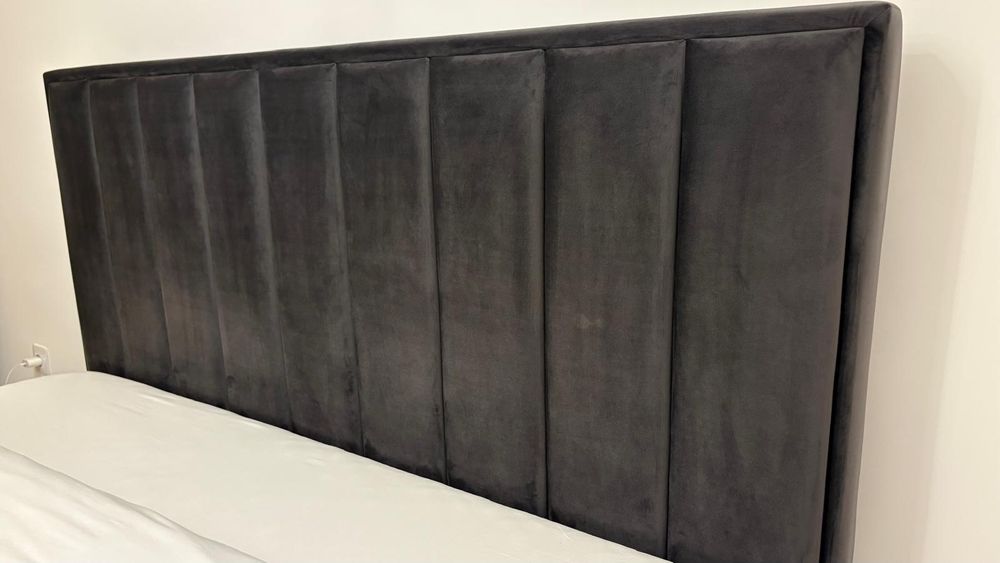 Vând pat matrimonial