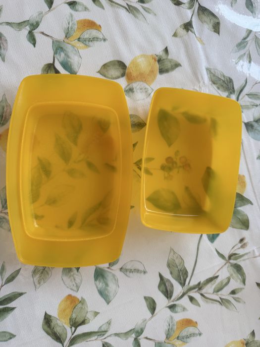 Отдам масленка пластиковая б/у