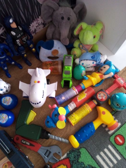 Дребни детски играчки