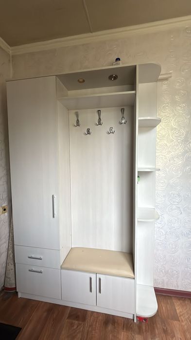 Продам прихожку!