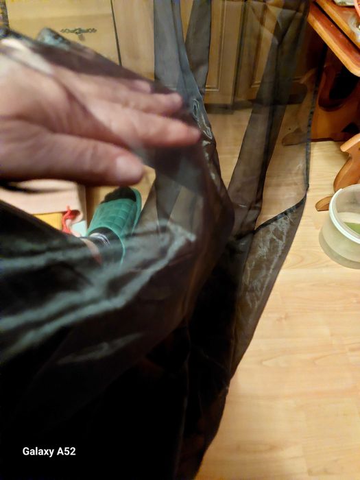 Продавам пердета