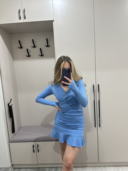 Продам платья и юбки