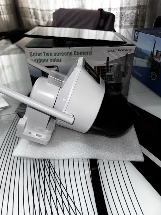 Соларна 4G камера с двойна леща 4K ULTRA HD