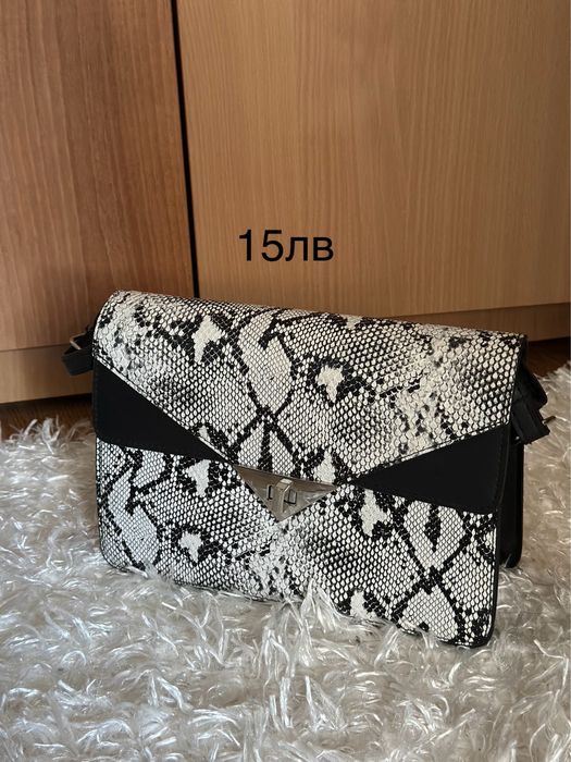 Дамски чанти на ниска цена